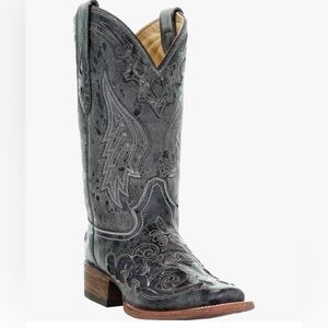 Corral Boots - Distressed Square Toe